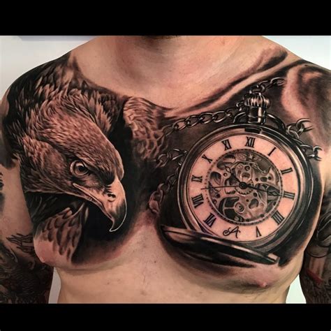 tatuajes en el pecho hombres|Los mejores tatuajes en el pecho para hombres:。